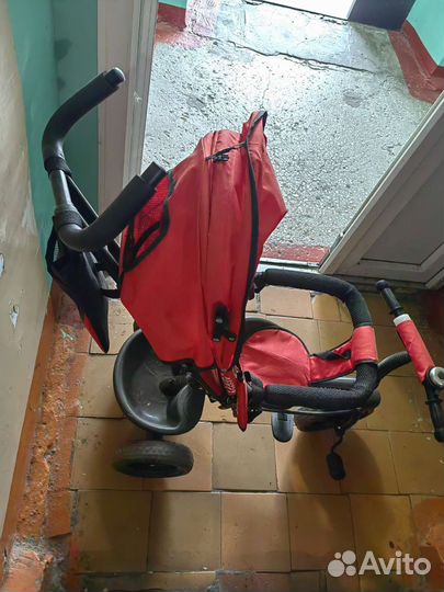 Детский велосипед с родительской ручкой