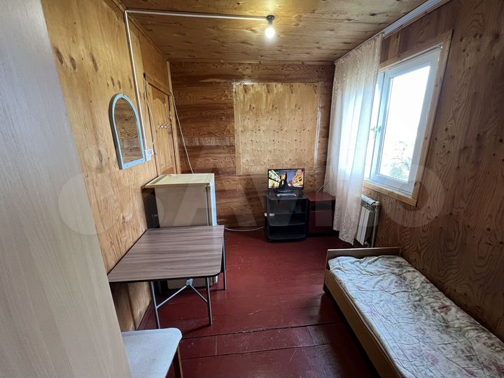 Комната 12 м² в 2-к., 1/1 эт.