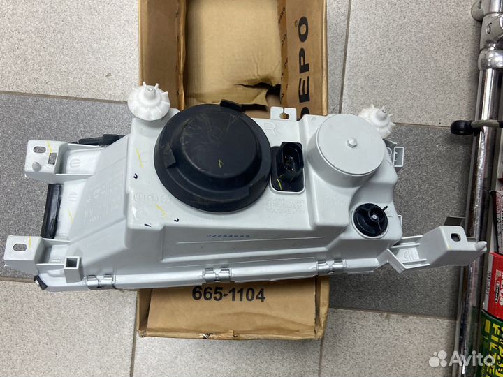 Фара правая skoda octavia tour 1996-2000 год