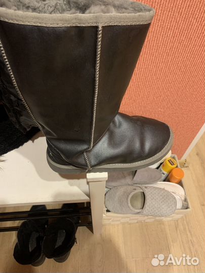 Зимняя обувь женская уги