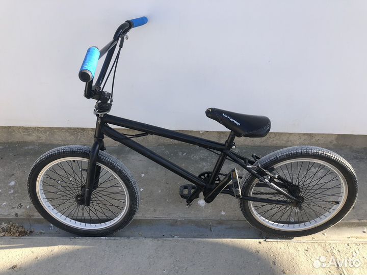 Трюковой велосипед BMX