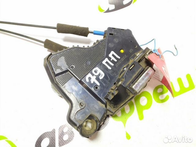 Замок двери передней правой Toyota Camry v40
