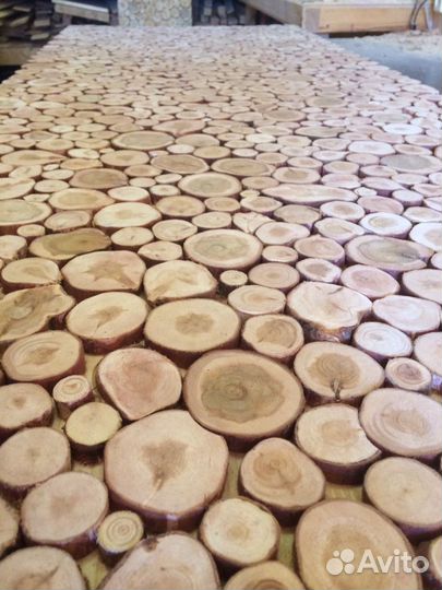 Панно из можжевельника