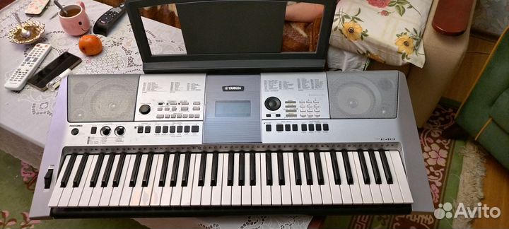 Музыкальный синтезатор Yamaha