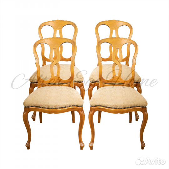 Комплект из четырёх антикварных стульев