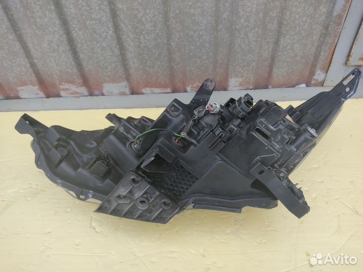 Фара правая Nissan Qashqai J11