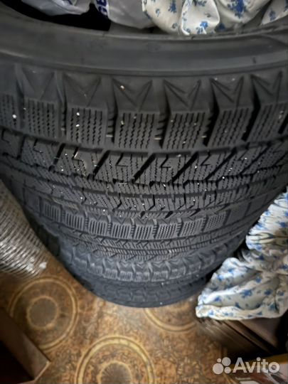 Maxtrek Trek M900 Ice 215/55 R17 98H