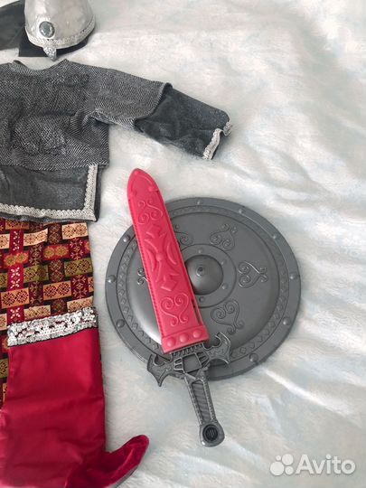 Новогодний костюм для мальчика богатырь