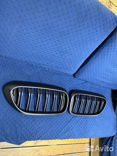 Ноздри BMW G 30 пара новые черный матовый