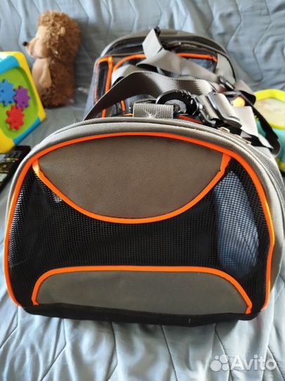 Переноска для собак и кошек