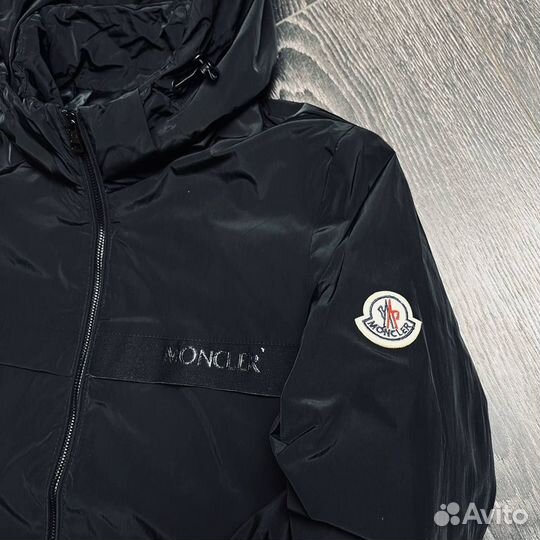 Ветровка/куртка мужская(moncler)