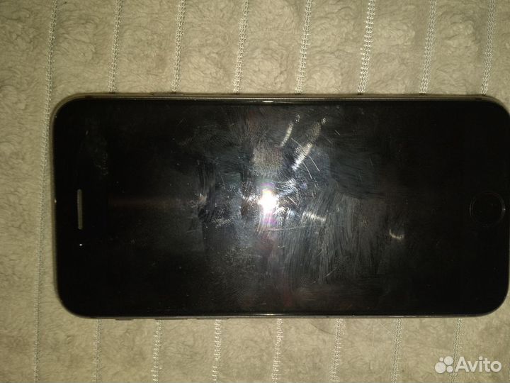 iPhone 8, 128 ГБ