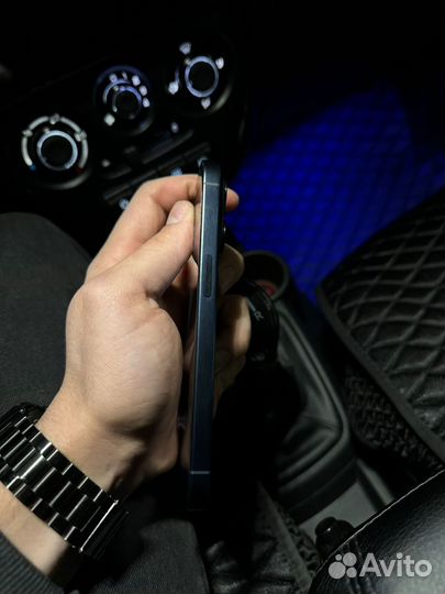 iPhone 15 Pro, 128 ГБ