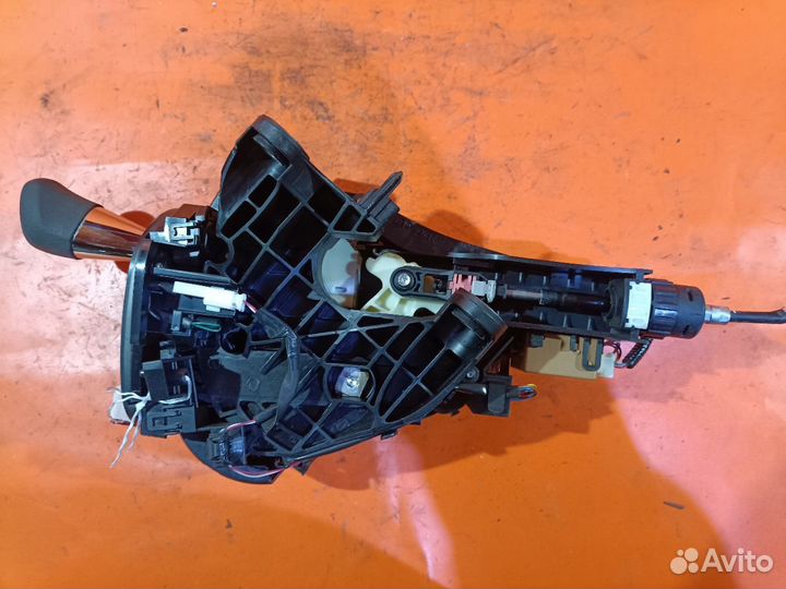 Ручка кпп Toyota Ractis NCP120