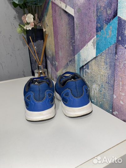 Кроссовки adidas 25