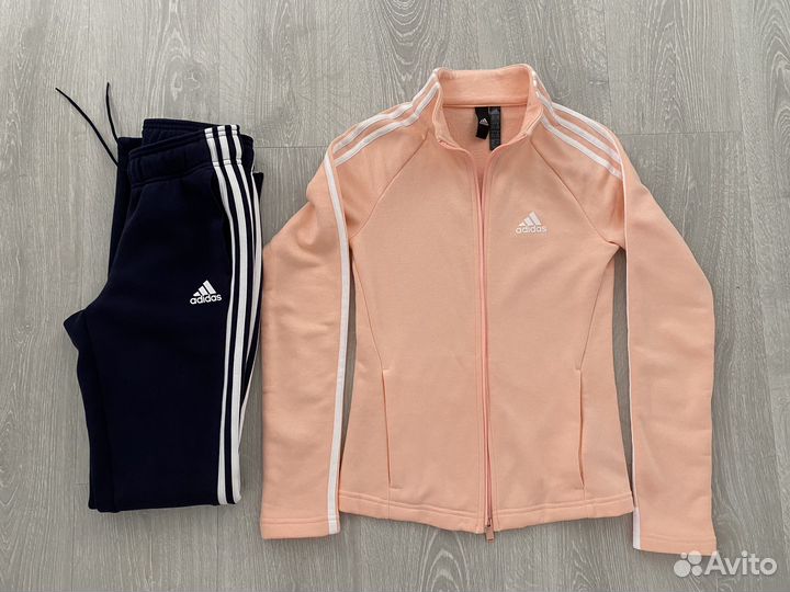 Спортивный костюм женский adidas xs оригинал