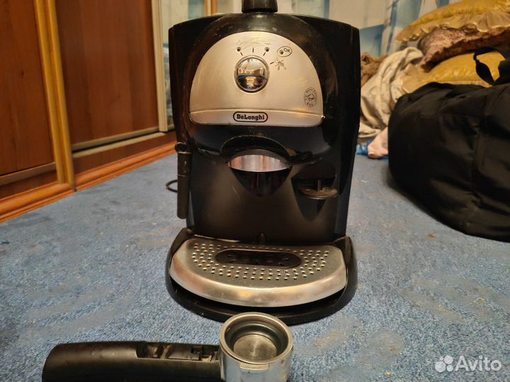 Кофемашина delonghi