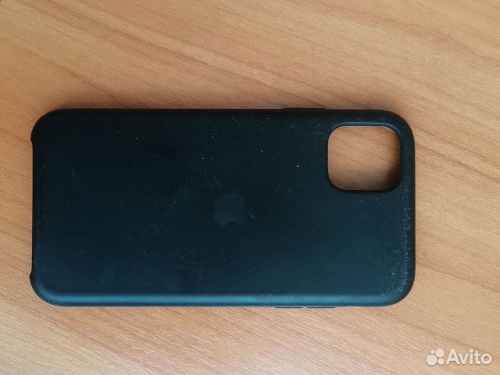 Чехол на iPhone 11
