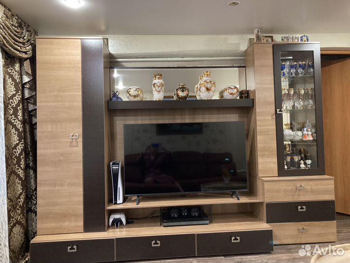 Стенка в гостиную