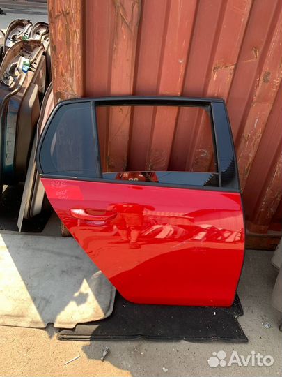 Дверь правая задняя Фольксваген Гольф 6 Хэтчбек