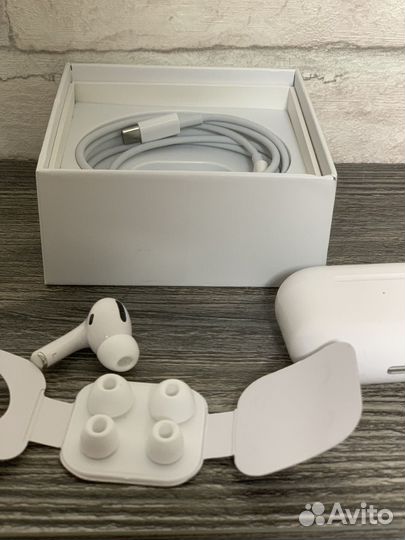 Беспроводные наушники apple airpods