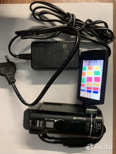 Видеокамера Sony CX200E