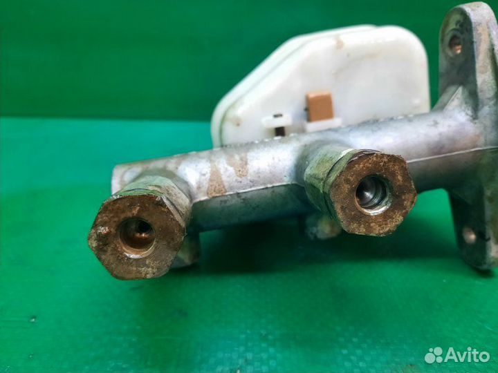 Главный тормозной цилиндр Hyundai Elantra Xd седан