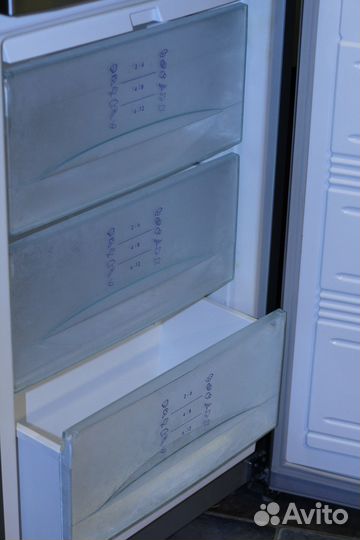 Ящики для овощей и фруктов Liebherr, Miele