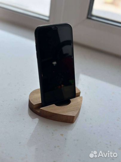 Подставка для телефона в форме сердца