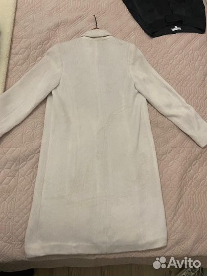 Пальто женское бежевое