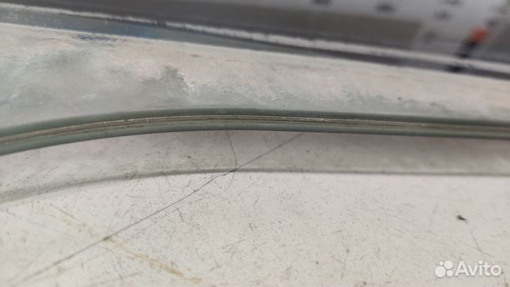 Стекло задней правой двери Infiniti M Y51