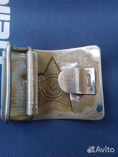 Значки пряшка армейские все по 200