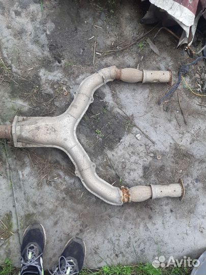 Infiniti FX35 S50 приёмная труба глушителя