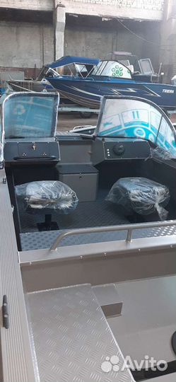 Лодка триера 420 фиш