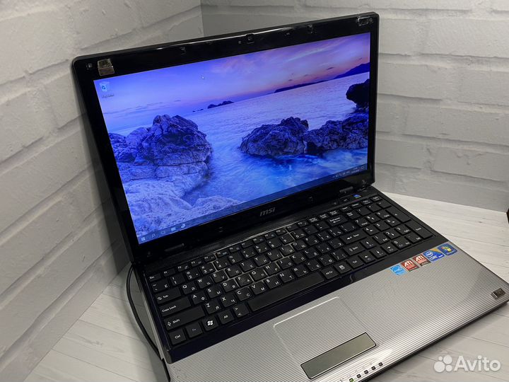 Ноутбук MSI с процессором i5
