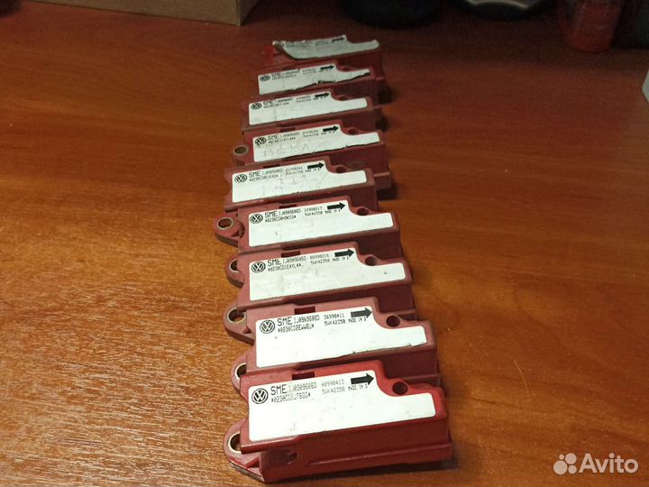 Датчик удара Volkswagen Golf MK4 1.6 AKL