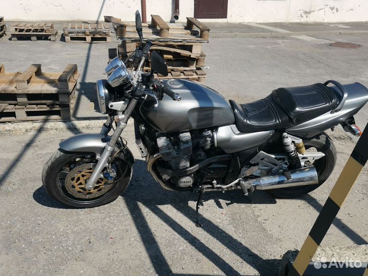 Yamaha xjr 1200