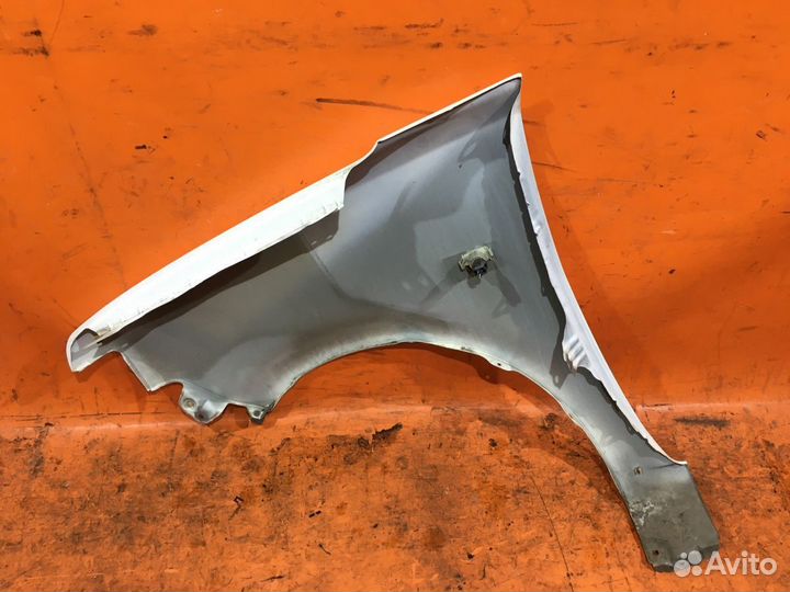 Крылья передние Toyota Bb NCP31