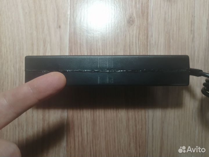 Зарядные устройства для ноутбуков