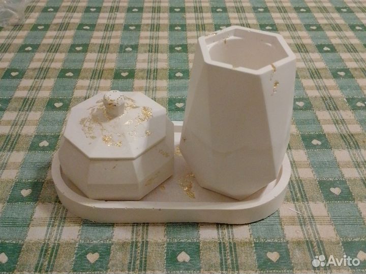 Гипсовые изделия для дома, декора, интерьера ваза