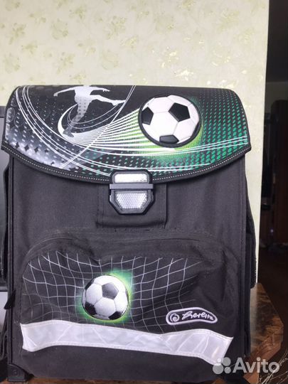 Рюкзак школьный