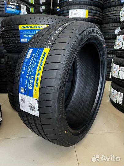 Habilead PracticalMax H/P RS26 255/40 R19 100W