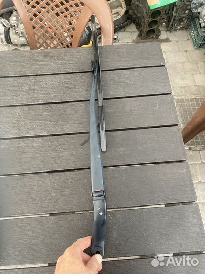 Поводок левого дворника mazda 3bl