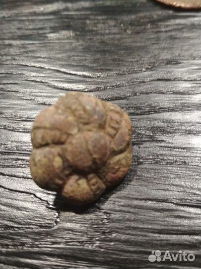 Старинная деталь украшения