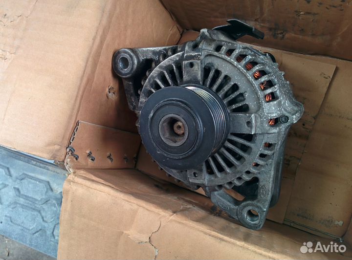 Генератор 37300-4A300 (D4CB, VGT Киа Соренто I)