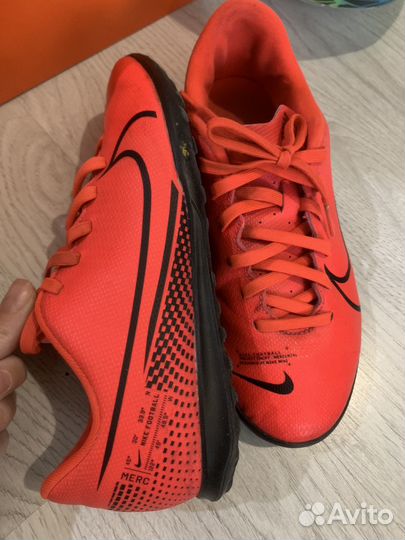 Футбольные Бутсы nike 36,5