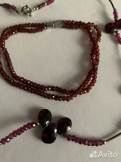 Бусы из натуральных камней