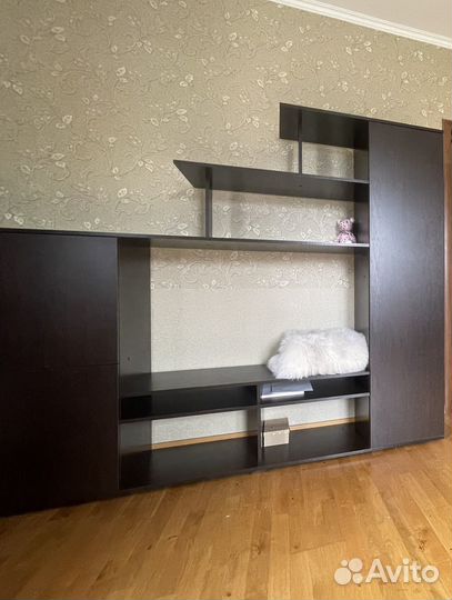 Стенка в гостиную и журнальный стол трансформер