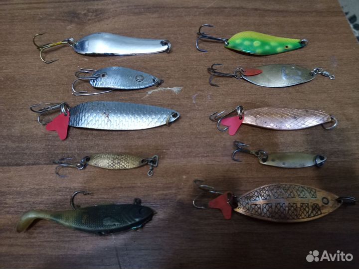 Рыболовные блесны,воблеры, катушки