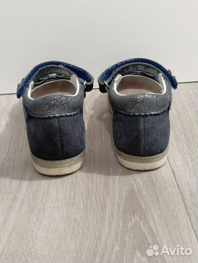 Туфли для девочки 27 размер